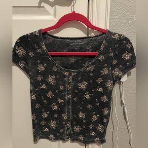 Dark grey floral babyboll tee